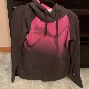 Puma sweatshirt. I normally wear a medium and this XL fits me